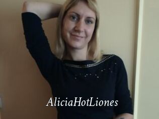 AliciaHotLiones