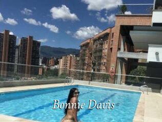 Bonnie_Davis